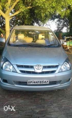  Toyota Innova diesel  Kms