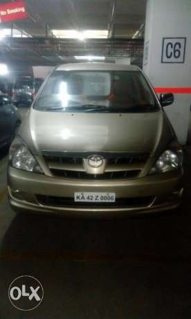  Toyota Innova diesel 2 Kms