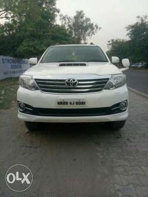 Toyota Fortuner 3.0 4x2 At, , Diesel