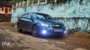 Automatic Cruze LTZ in an immaculate condition.