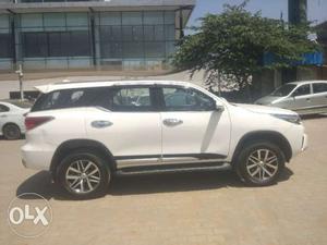 Toyota Fortuner 2.8 4x4 MT no accident  model