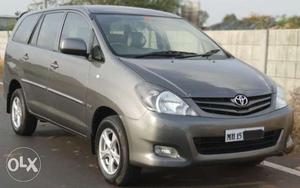 Toyota Innova 2.5 G4 8 Str, , Diesel