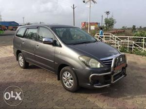  Toyota Innova diesel  Kms