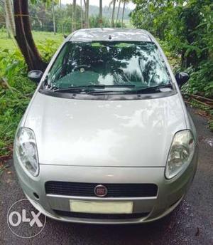  Fiat Grand Punto petrol  Kms