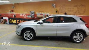 Mercedes GLA with Service Package till kms