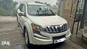 Mahindra Xuv500 diesel  Kms  year