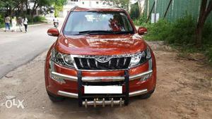 XUV 500 W6 almost brand new car