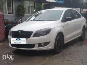 Skoda Rapid Leisure 1.6 Mpi Mt, , Diesel