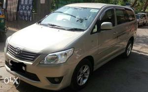  Toyota Innova diesel  Kms