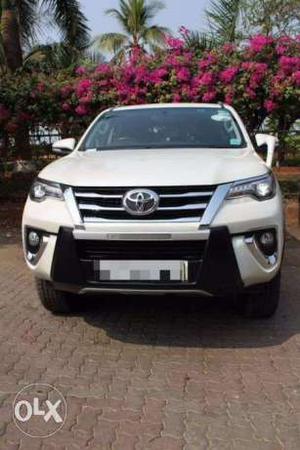 Toyota Fortuner 2.8 4x2 At, , Diesel