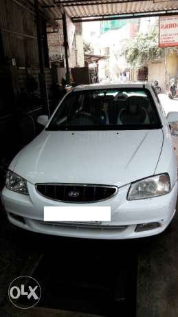  Hyundai Accent petrol  Kms