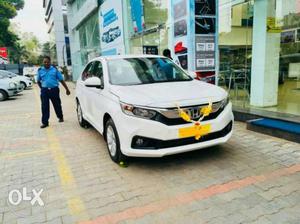 Honda Amaze diesel 100 Kms  year