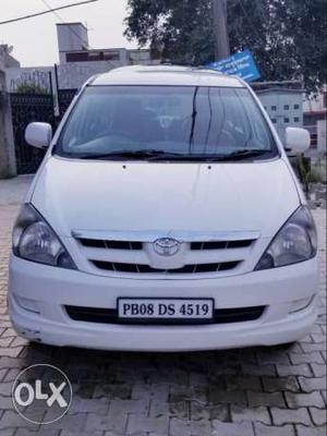  Toyota Innova diesel  Kms