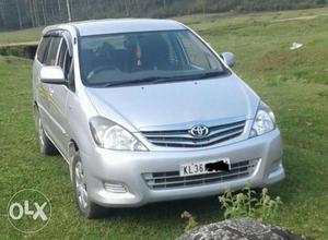  Toyota Innova diesel  Kms