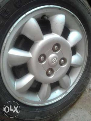 14inch alloy wheels 5nos.inch.tyre. 4nos.