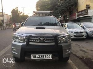 Toyota Fortuner diesel 85 Kms  year