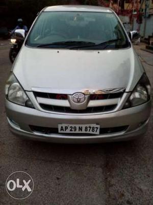 Toyota Innova 2.5 G 8 Str Bs-iii, , Diesel