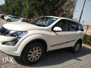 XUV500 W10, Dec , Sun Roof,Well Maintained,All original,