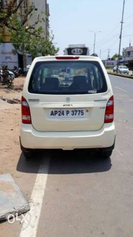  Maruti Suzuki Wagon R Duo cng  Kms