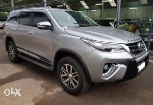 Toyota Fortuner 2.8 4x4 AT  excellent condition