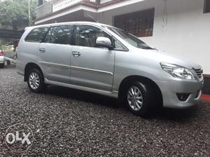  Toyota Innova diesel  Kms