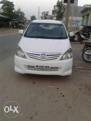  Toyota Innova diesel  Kms