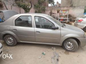  Mahindra Renault Logan petrol  Kms