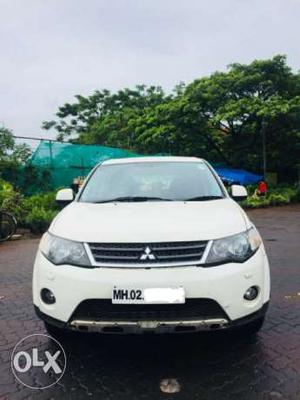 Mitsubishi Outlander 2.4 Chrome Ltd, , Cng