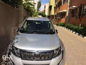 1 year old XUV W10 Automatic in Excellent condition for Sale