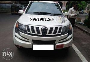 Mahindra XUV W8