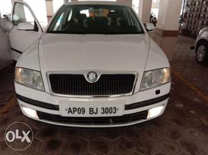 Skoda Laura Elegance 2.0 Tdi Cr Mt, , Diesel