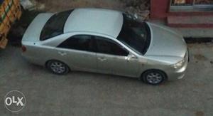  Toyota Camry cng  Kms
