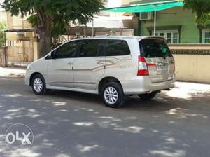 Toyota Innova 2.5 Vx 7 Str Bs-iv, , Diesel