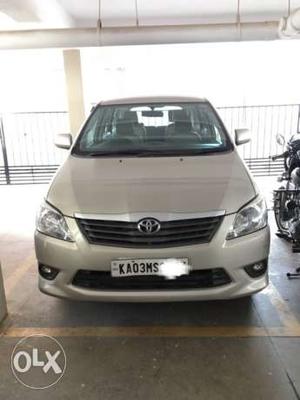  Toyota Innova diesel  Kms