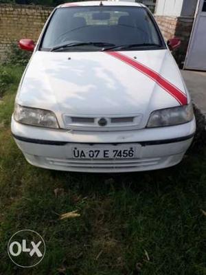  Fiat Palio petrol  Kms