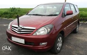 Toyota Innova  kms only, Showroom services