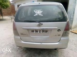  Toyota Innova diesel  Kms