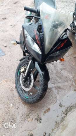  Yamaha R15 Superb Condition .1 Cal Me