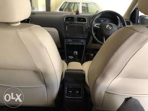 New Skoda Rapid Style(Top End) Petrol 6 months old, Lady
