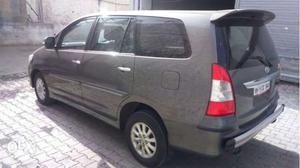 Toyota Innova 2.5 V 7 STR in well maintained condition with