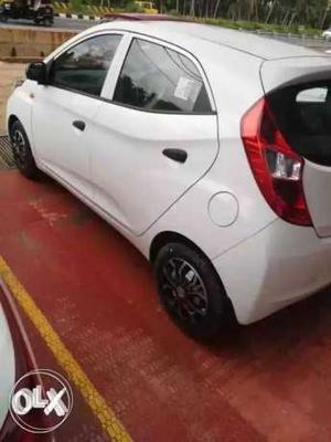  only low downpayment Hyundai Eon petrol 1 Kms  year