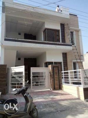 140gaj Double Story KOTHI in Sunny Enclave Adjoining Park.