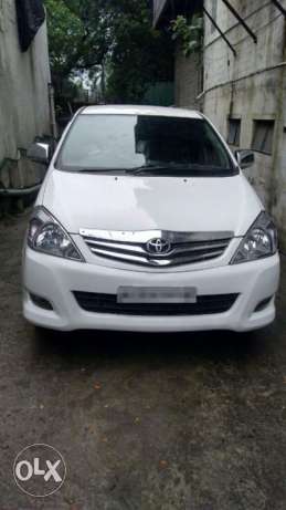 Toyota Innova 2.5 G 8 Str Bs-iv, , Diesel