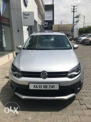  Volkswagen Cross Polo, 10 months old, petrol  Kms