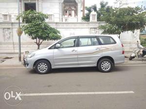  Toyota Innova diesel  Kms