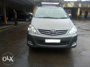  Diesel Tayota Innova  Kms No accident Driver