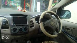  Toyota Innova diesel  Kms