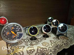 Hi frnds I'm selling my car sports meters with