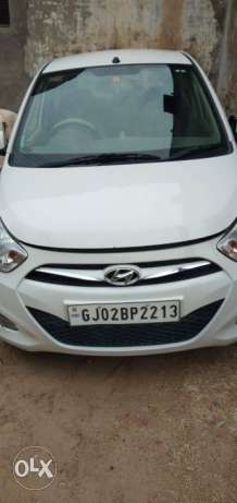  Hyundai I10 cng  Kms