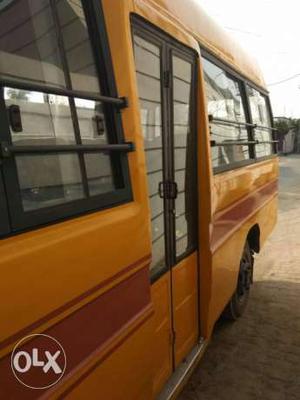 Swaraj mazda 28 seater,gud condition bus, urgent